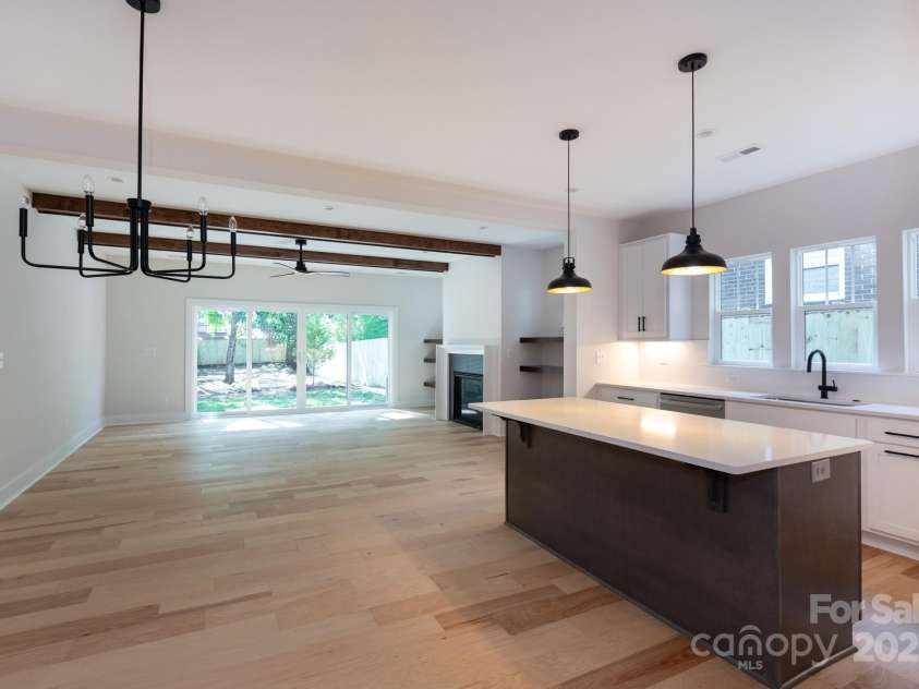 1724 Dallas Avenue, Charlotte, NC 28205.  MLS# CAR4267451, YatesRealty ID 20456. 