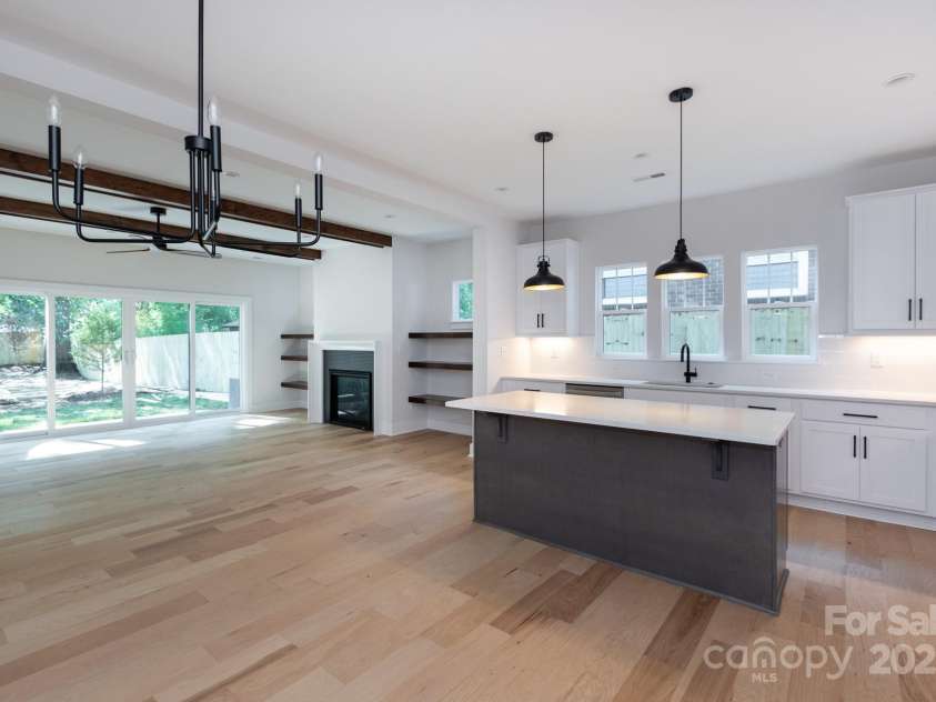1724 Dallas Avenue, Charlotte, NC 28205.  MLS# CAR4267451, YatesRealty ID 20456. 
