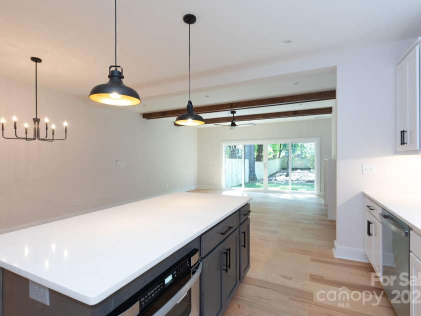 1724 Dallas Avenue, Charlotte, NC 28205.  MLS# CAR4267451, YatesRealty ID 20456. 