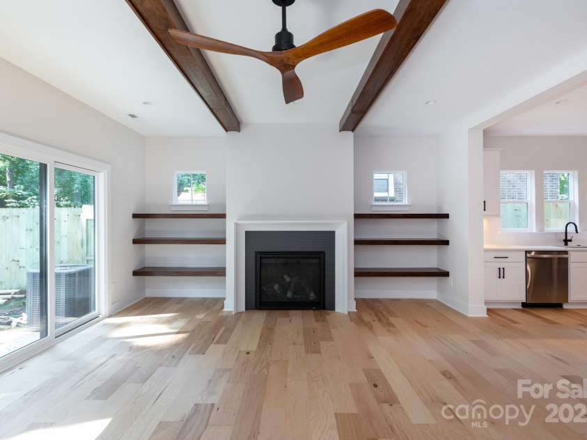 1724 Dallas Avenue, Charlotte, NC 28205.  MLS# CAR4267451, YatesRealty ID 20456. 
