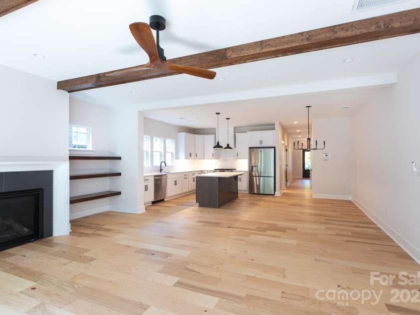 1724 Dallas Avenue, Charlotte, NC 28205.  MLS# CAR4267451, YatesRealty ID 20456. 