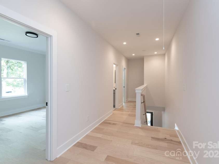 1724 Dallas Avenue, Charlotte, NC 28205.  MLS# CAR4267451, YatesRealty ID 20456. 