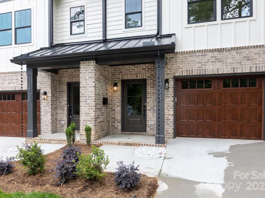 1724 Dallas Avenue, Charlotte, NC 28205.  MLS# CAR4267451, YatesRealty ID 20456. 
