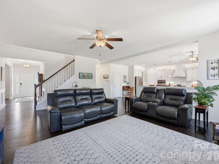 108 Heron Cove Loop, Mooresville, NC 28117.  MLS# CAR4357384, YatesRealty ID 20457. 