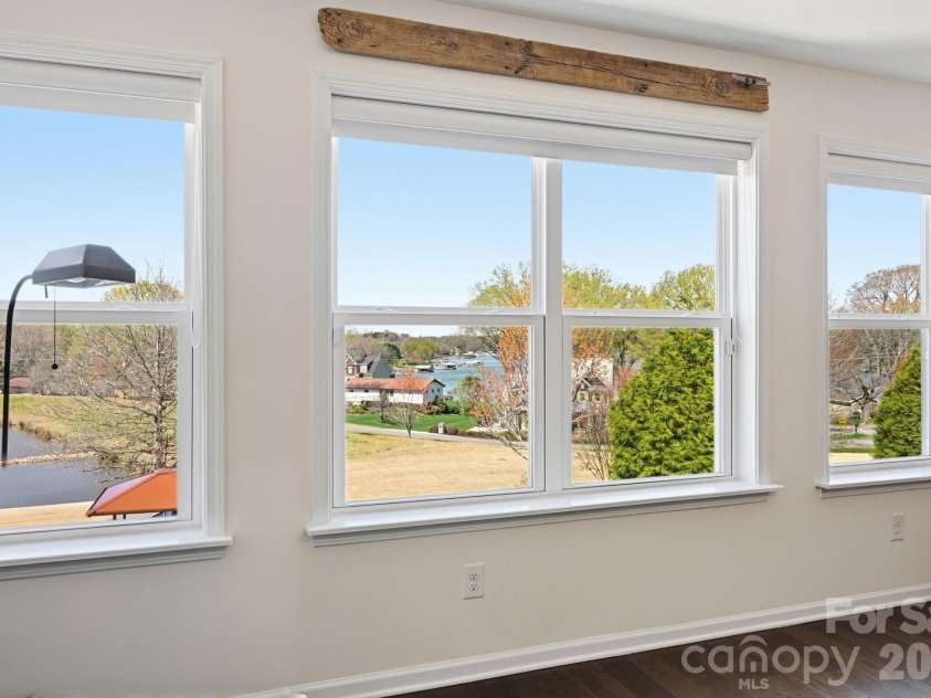 108 Heron Cove Loop, Mooresville, NC 28117.  MLS# CAR4357384, YatesRealty ID 20457. 