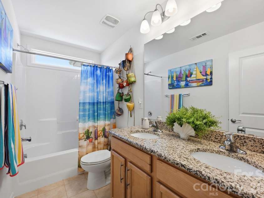 108 Heron Cove Loop, Mooresville, NC 28117.  MLS# CAR4357384, YatesRealty ID 20457. 
