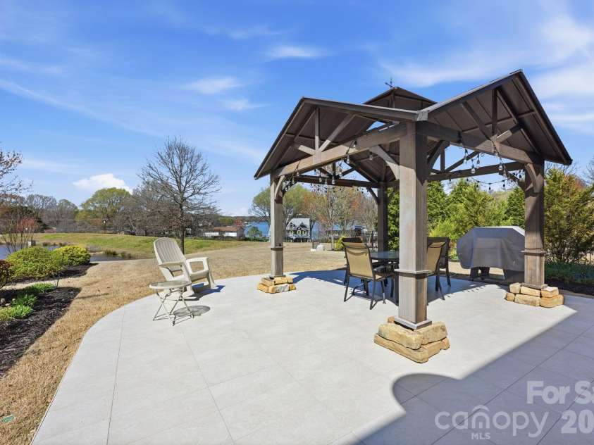 108 Heron Cove Loop, Mooresville, NC 28117.  MLS# CAR4357384, YatesRealty ID 20457. 