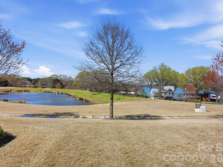 108 Heron Cove Loop, Mooresville, NC 28117.  MLS# CAR4357384, YatesRealty ID 20457. 