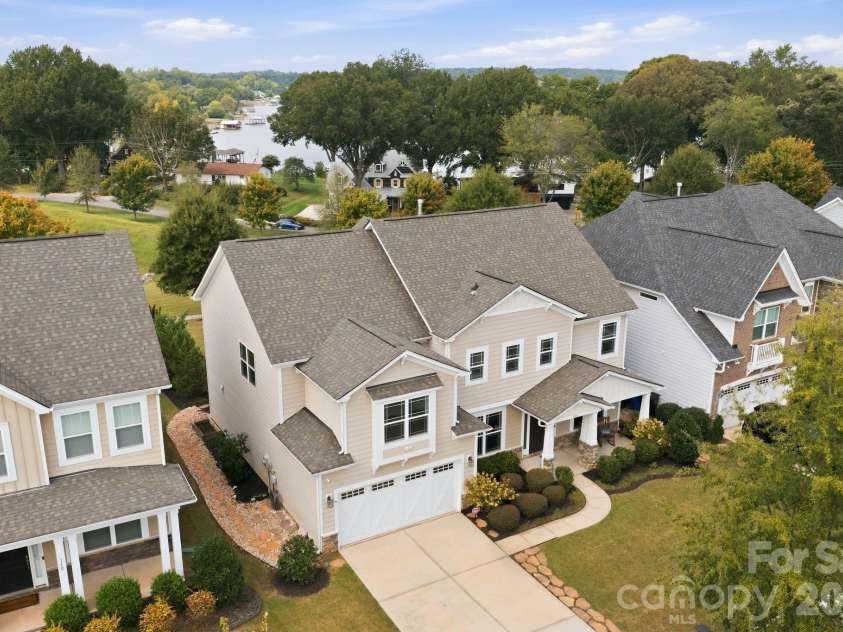 108 Heron Cove Loop, Mooresville, NC 28117.  MLS# CAR4427585, YatesRealty ID 20457. 