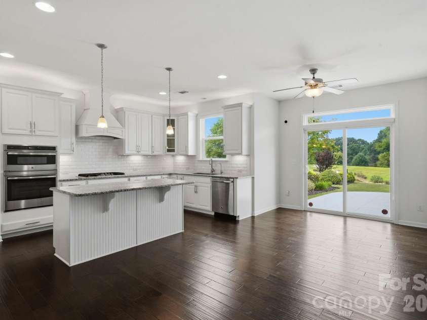 108 Heron Cove Loop, Mooresville, NC 28117.  MLS# CAR4427585, YatesRealty ID 20457. 