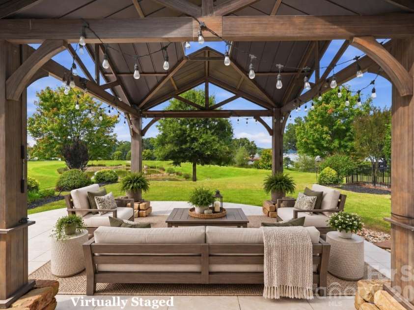 108 Heron Cove Loop, Mooresville, NC 28117.  MLS# CAR4427585, YatesRealty ID 20457. 