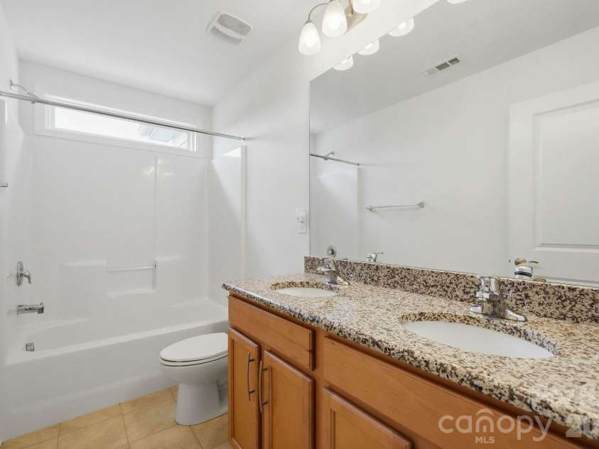 108 Heron Cove Loop, Mooresville, NC 28117.  MLS# CAR4427585, YatesRealty ID 20457. Shared Hall Bath Upstairs