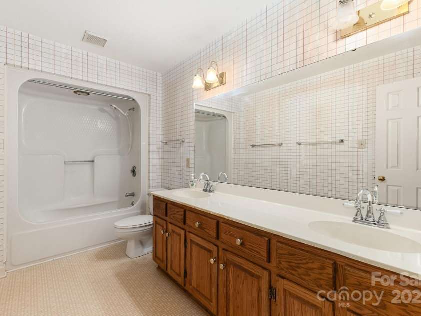 1750 Trellis Drive, Rock Hill, SC 29732.  MLS# CAR4261215, YatesRealty ID 20457. 