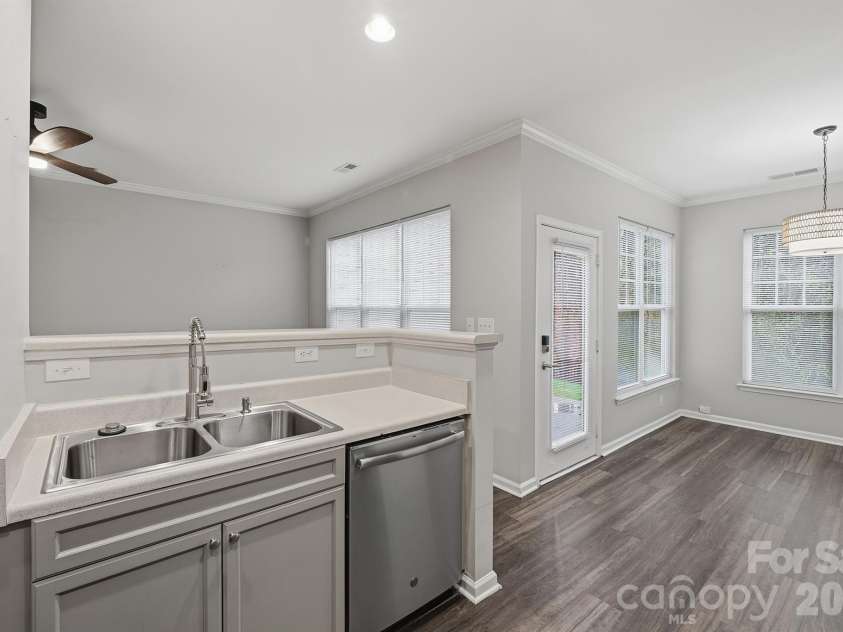 14208 Castle Abbey Lane, Charlotte, NC 28277.  MLS# CAR4351878, YatesRealty ID 20458. 