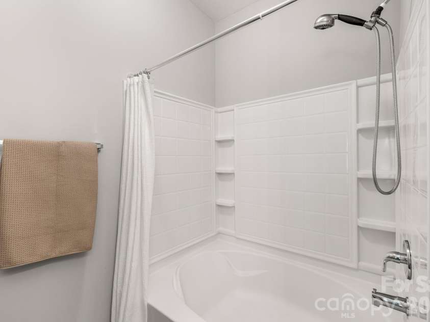 14208 Castle Abbey Lane, Charlotte, NC 28277.  MLS# CAR4430141, YatesRealty ID 20458. 