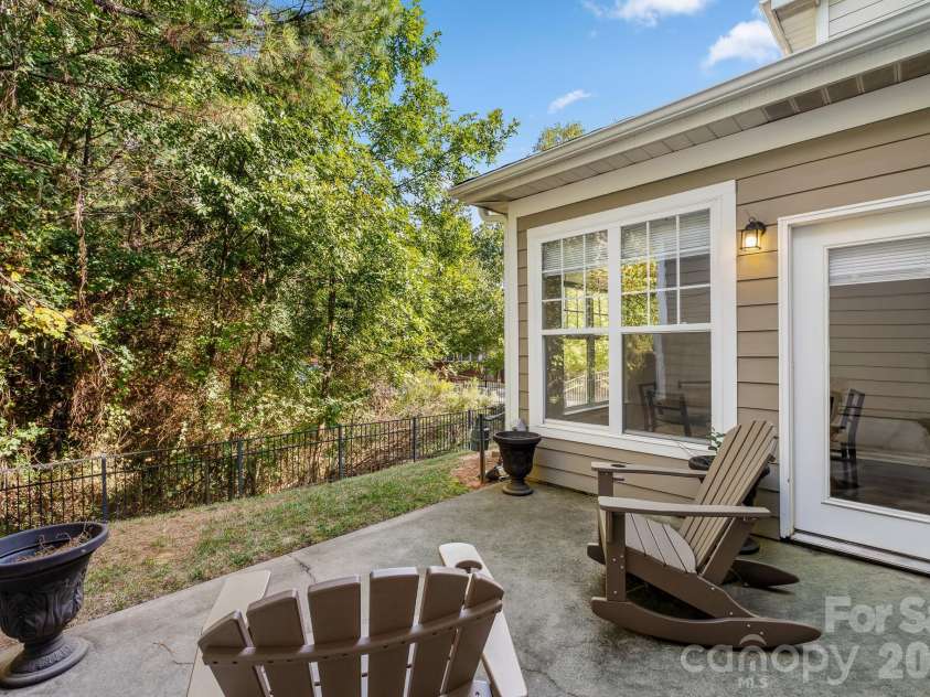 14208 Castle Abbey Lane, Charlotte, NC 28277.  MLS# CAR4430141, YatesRealty ID 20458. 