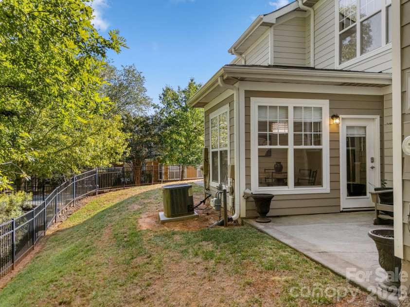 14208 Castle Abbey Lane, Charlotte, NC 28277.  MLS# CAR4430141, YatesRealty ID 20458. 