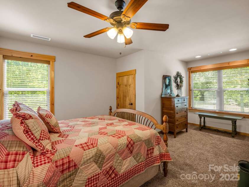 287 Matho Trace, Lake Lure, NC 28746.  MLS# CAR4263282, YatesRealty ID 20459. 
