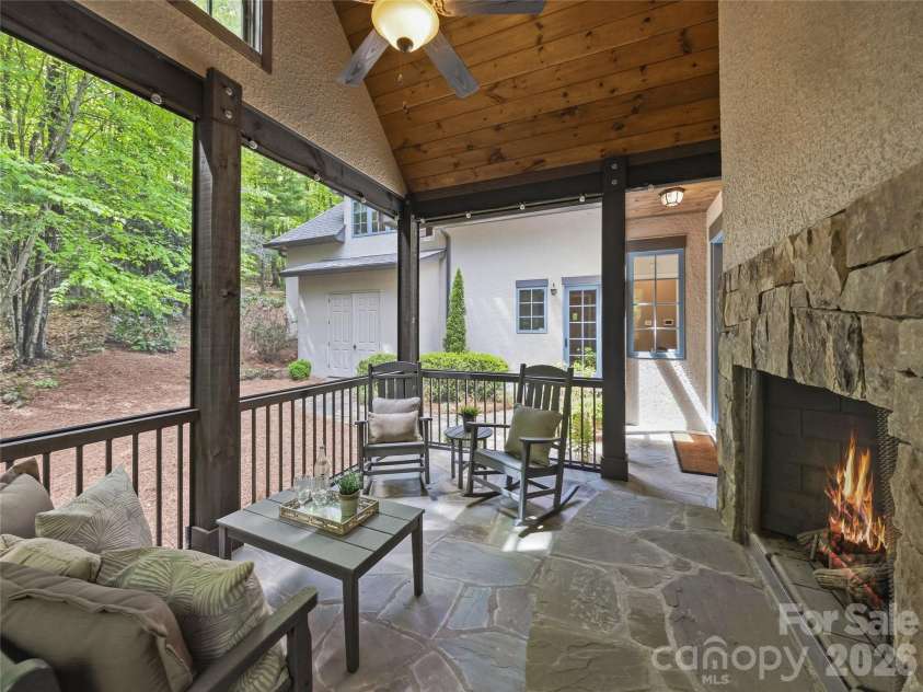 732 Streamside Drive, Arden, NC 28704.  MLS# CAR4366321, YatesRealty ID 20459. 