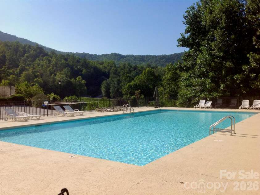 732 Streamside Drive, Arden, NC 28704.  MLS# CAR4366321, YatesRealty ID 20459. 