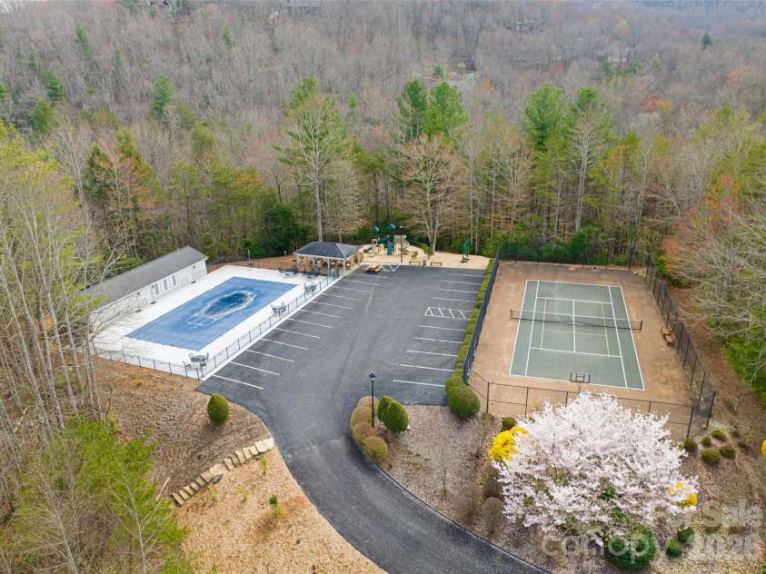 732 Streamside Drive, Arden, NC 28704.  MLS# CAR4366321, YatesRealty ID 20459. 