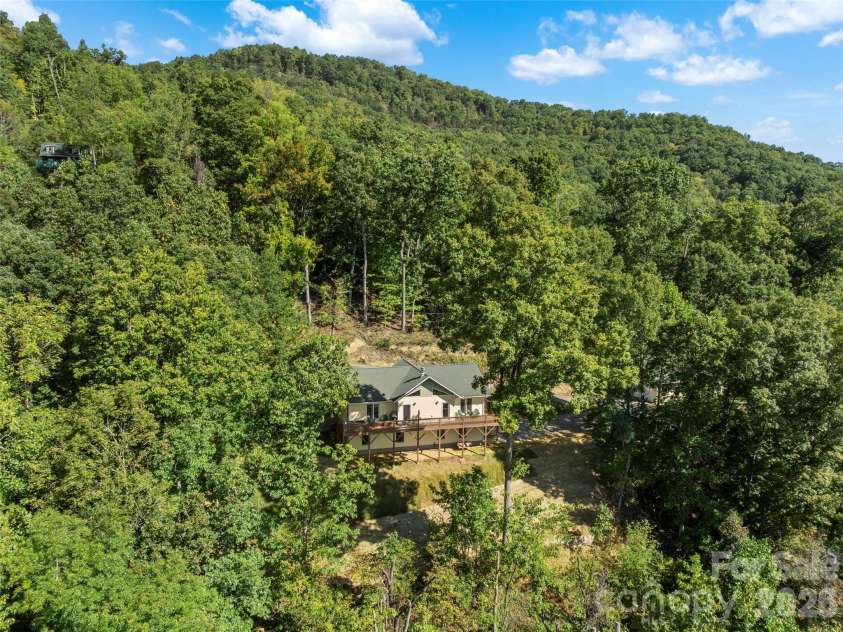 88 Brown Bear Way, Waynesville, NC 28786.  MLS# CAR4307371, YatesRealty ID 2046. 
