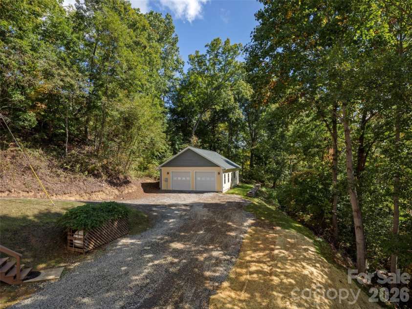 88 Brown Bear Way, Waynesville, NC 28786.  MLS# CAR4307371, YatesRealty ID 2046. Private Natural Setting 