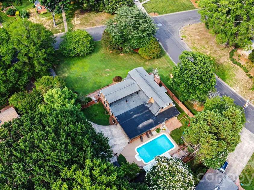 1339 Carmen Lane, Gastonia, NC 28054.  MLS# CAR4392619, YatesRealty ID 20460. 