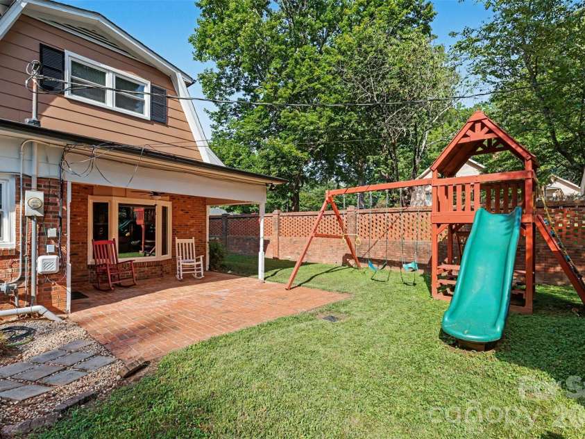 1339 Carmen Lane, Gastonia, NC 28054.  MLS# CAR4392619, YatesRealty ID 20460. 