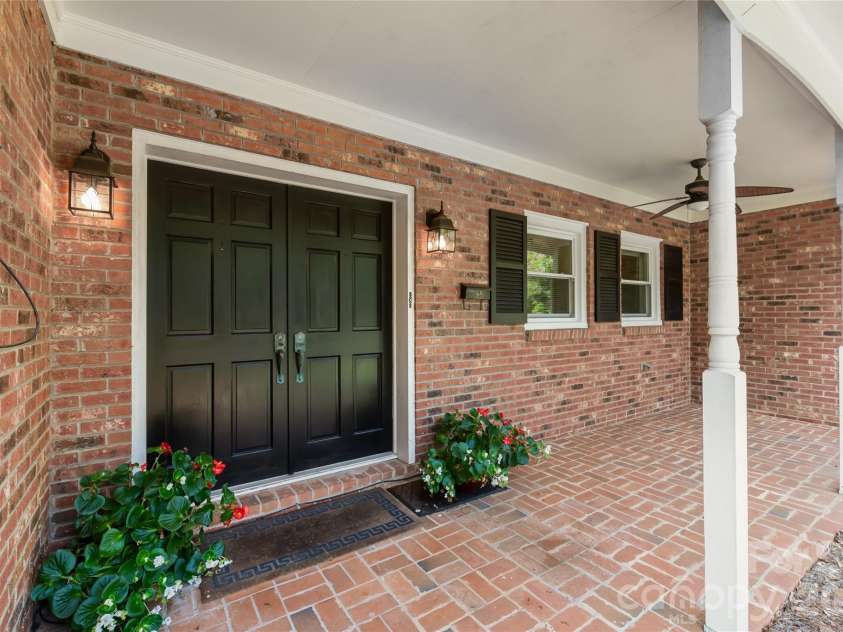 1339 Carmen Lane, Gastonia, NC 28054.  MLS# CAR4419976, YatesRealty ID 20460. 