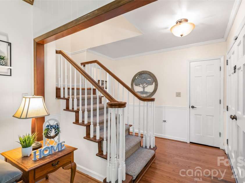 1339 Carmen Lane, Gastonia, NC 28054.  MLS# CAR4419976, YatesRealty ID 20460. 