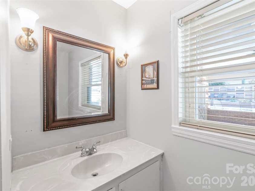 1339 Carmen Lane, Gastonia, NC 28054.  MLS# CAR4419976, YatesRealty ID 20460. 