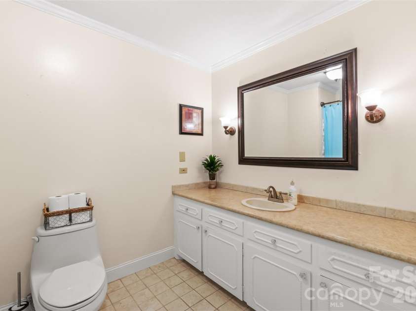 1339 Carmen Lane, Gastonia, NC 28054.  MLS# CAR4419976, YatesRealty ID 20460. 