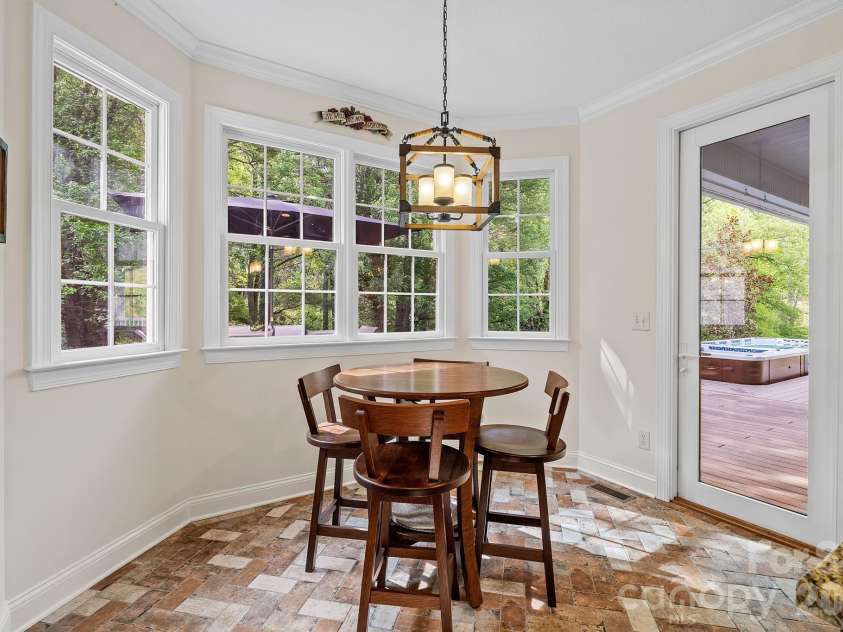 9 Whispering Meadows Drive, Fairview, NC 28730.  MLS# CAR4387504, YatesRealty ID 20461. 