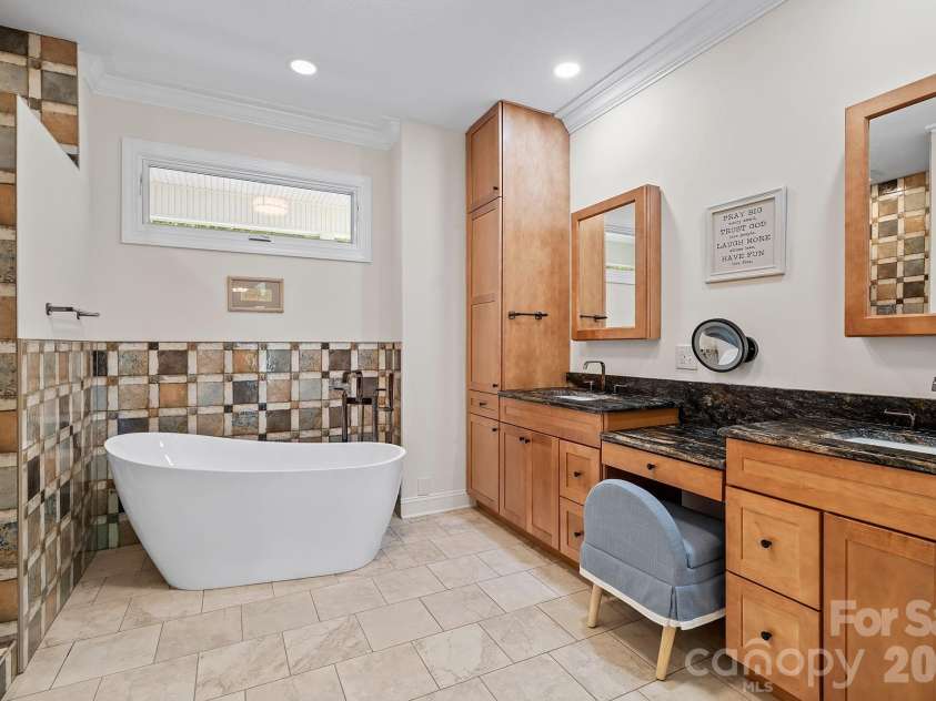 9 Whispering Meadows Drive, Fairview, NC 28730.  MLS# CAR4387504, YatesRealty ID 20461. 