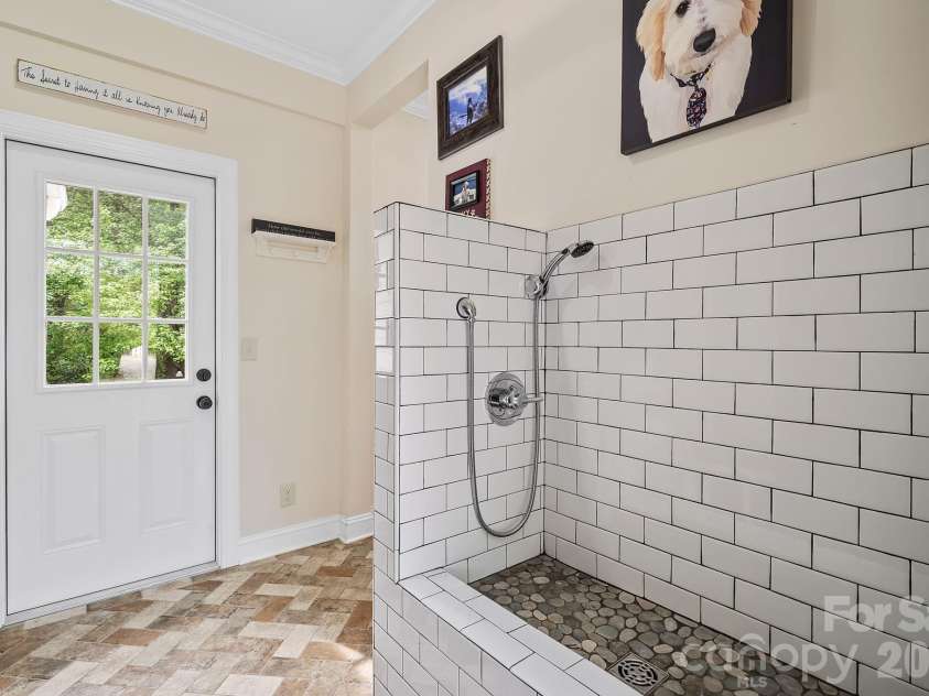 9 Whispering Meadows Drive, Fairview, NC 28730.  MLS# CAR4387504, YatesRealty ID 20461. 