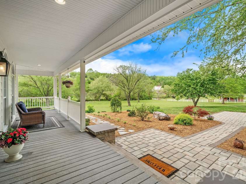 9 Whispering Meadows Drive, Fairview, NC 28730.  MLS# CAR4387504, YatesRealty ID 20461. 