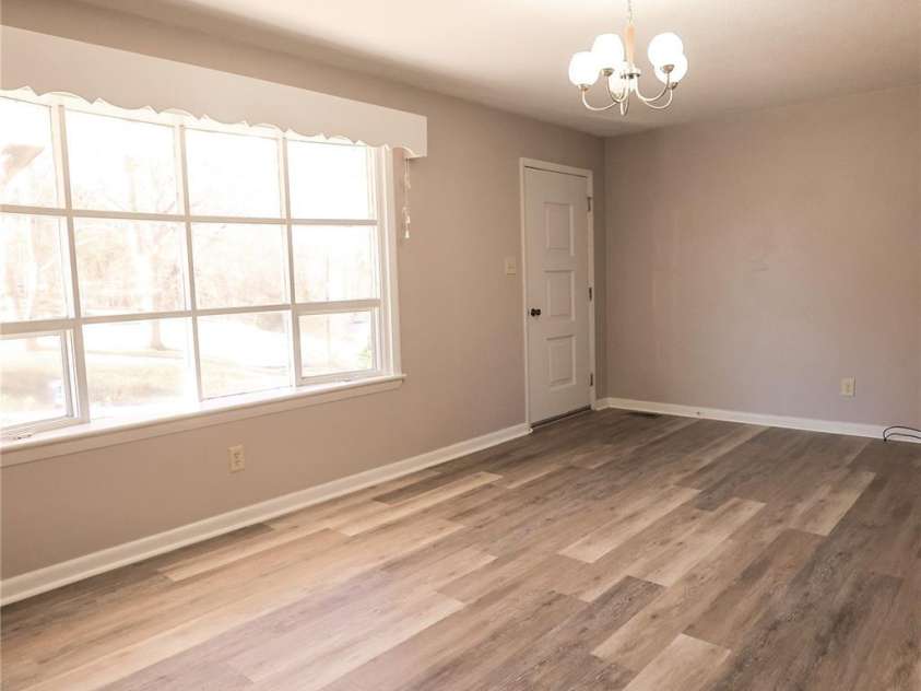 1521 19th Street, Hickory, NC 28602.  MLS# CAR4328330, YatesRealty ID 20462. 