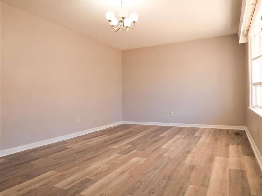 1521 19th Street, Hickory, NC 28602.  MLS# CAR4328330, YatesRealty ID 20462. 
