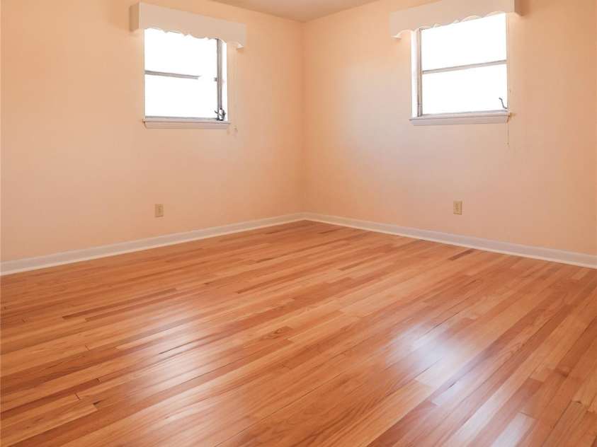 1521 19th Street, Hickory, NC 28602.  MLS# CAR4328330, YatesRealty ID 20462. 