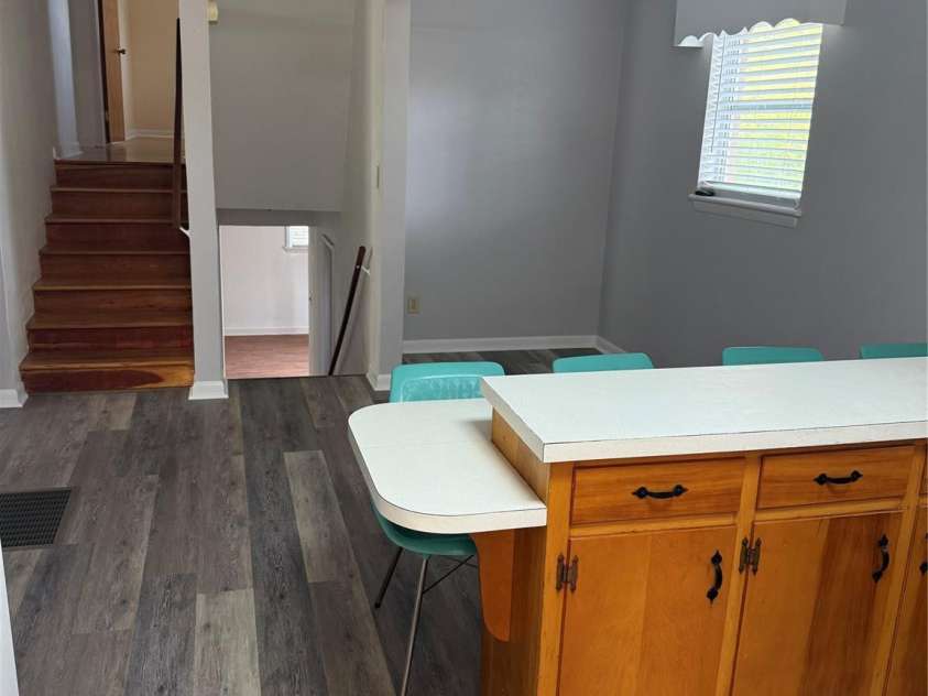 1521 19th Street, Hickory, NC 28602.  MLS# CAR4328330, YatesRealty ID 20462. 