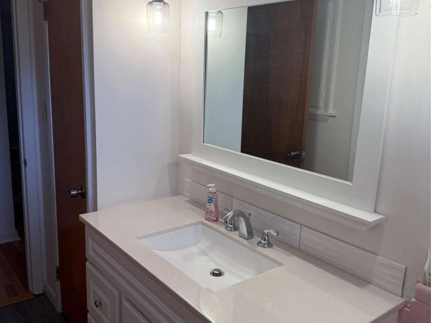 1521 19th Street, Hickory, NC 28602.  MLS# CAR4328330, YatesRealty ID 20462. 