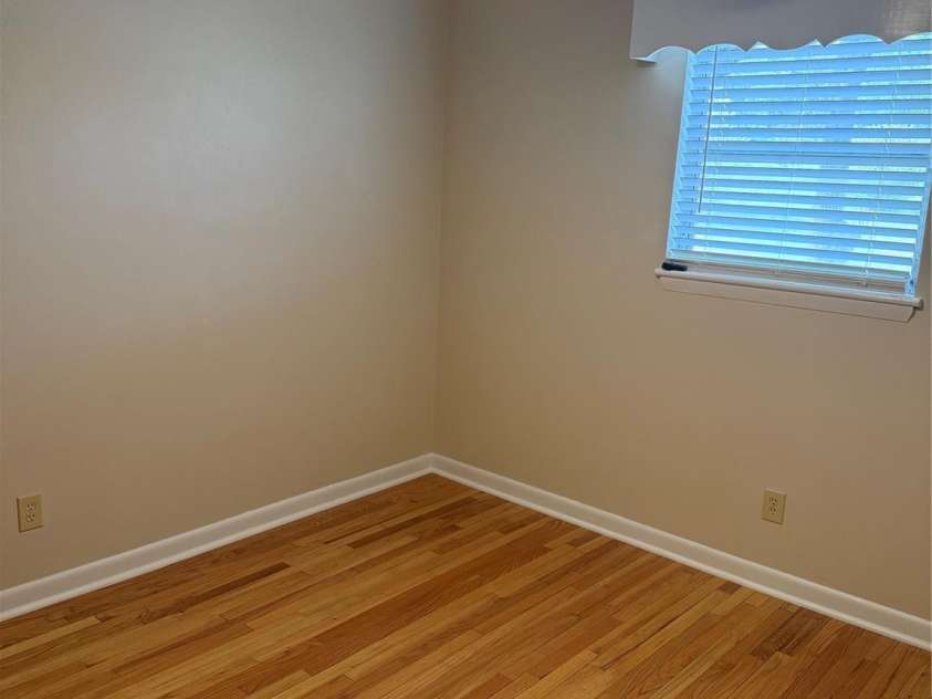 1521 19th Street, Hickory, NC 28602.  MLS# CAR4328330, YatesRealty ID 20462. 