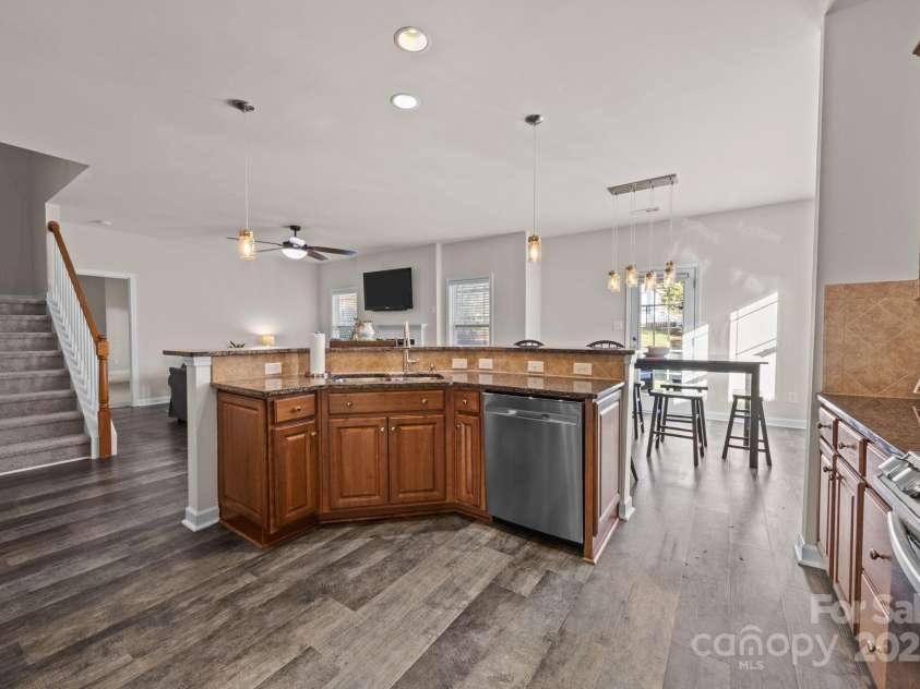 3216 Bridgewick Road, Waxhaw, NC 28173.  MLS# CAR4324809, YatesRealty ID 20462. 