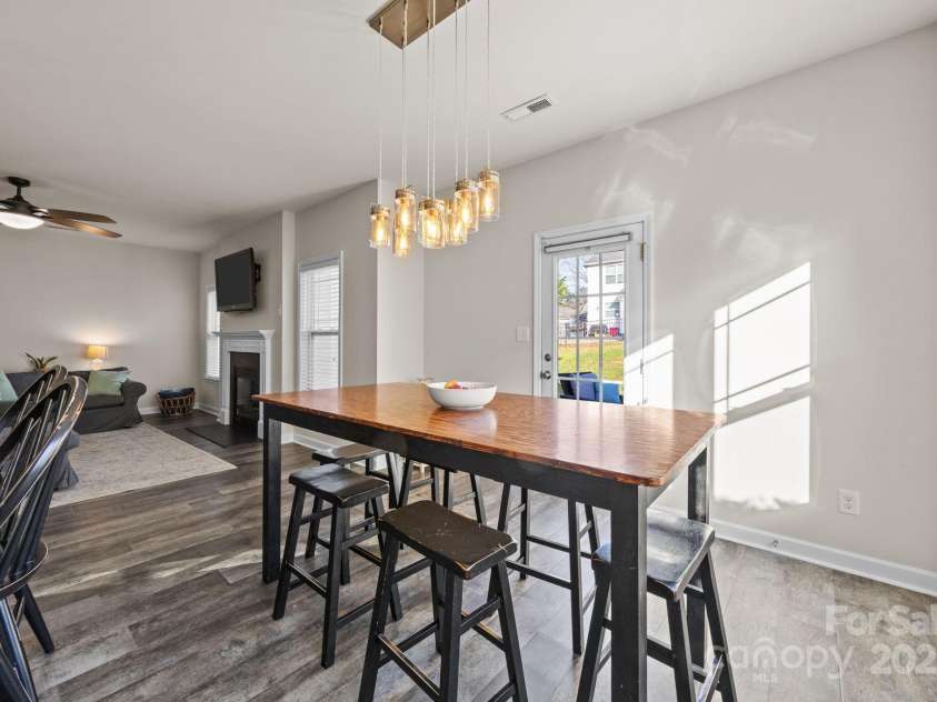 3216 Bridgewick Road, Waxhaw, NC 28173.  MLS# CAR4324809, YatesRealty ID 20462. 