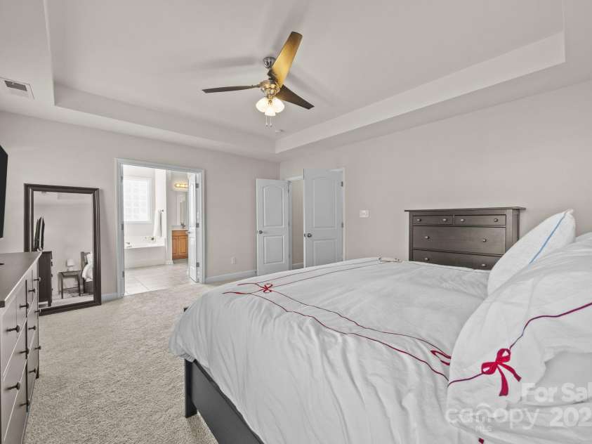 3216 Bridgewick Road, Waxhaw, NC 28173.  MLS# CAR4324809, YatesRealty ID 20462. 