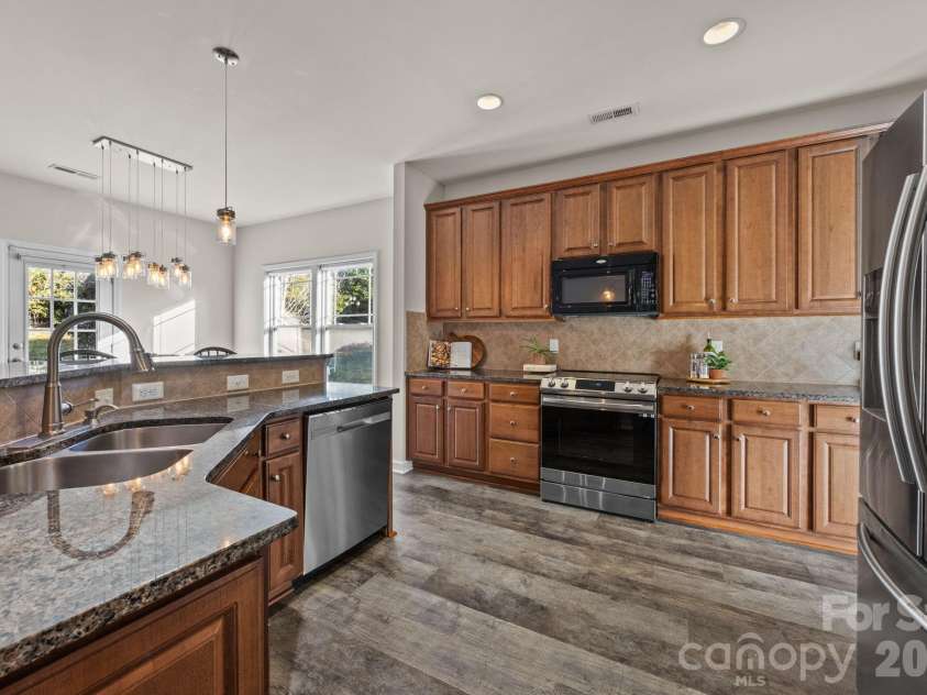 3216 Bridgewick Road, Waxhaw, NC 28173.  MLS# CAR4324809, YatesRealty ID 20462. 