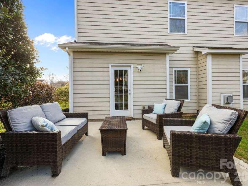 3216 Bridgewick Road, Waxhaw, NC 28173.  MLS# CAR4324809, YatesRealty ID 20462. 