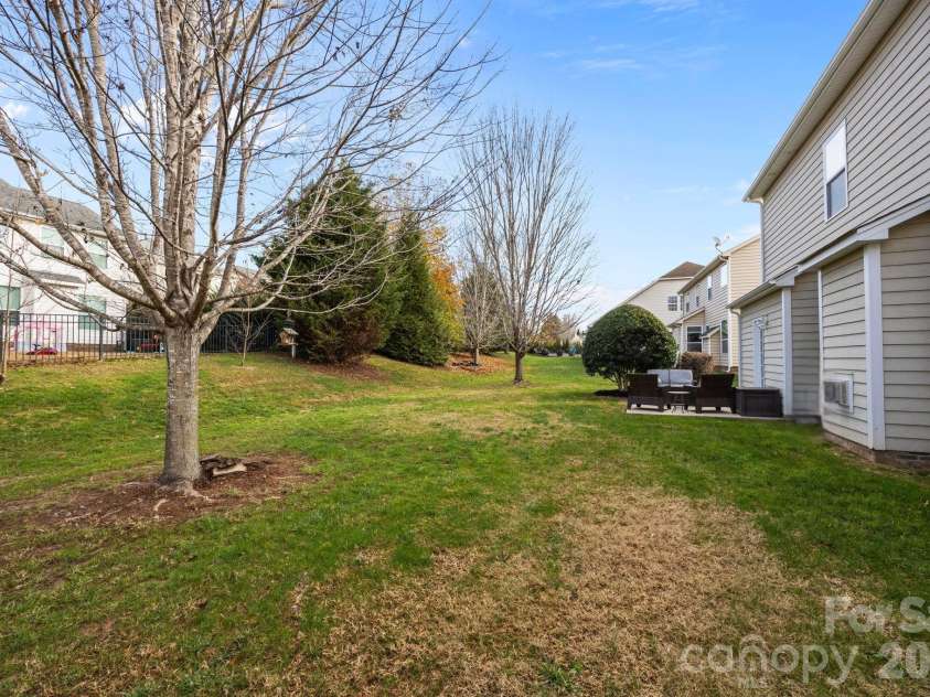 3216 Bridgewick Road, Waxhaw, NC 28173.  MLS# CAR4324809, YatesRealty ID 20462. 