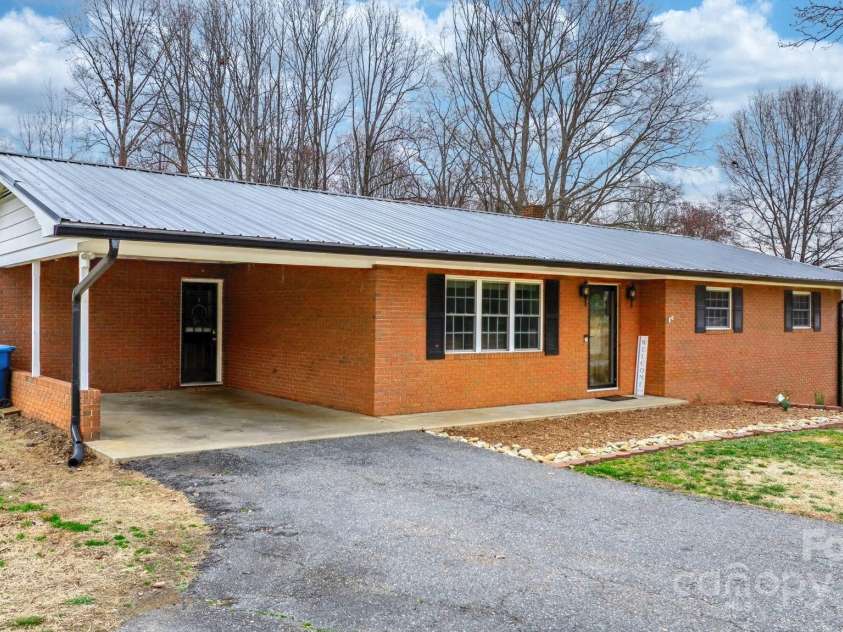 104 Pop Davis Road, Taylorsville, NC 28681.  MLS# CAR4229007, YatesRealty ID 20463. 